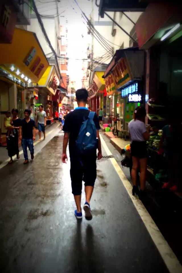 最新中人退休金兑现与小巷深处的特色小店探秘之旅
