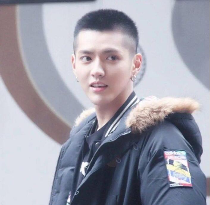 最新发型男，时尚潮流与个人立场的探索与探讨