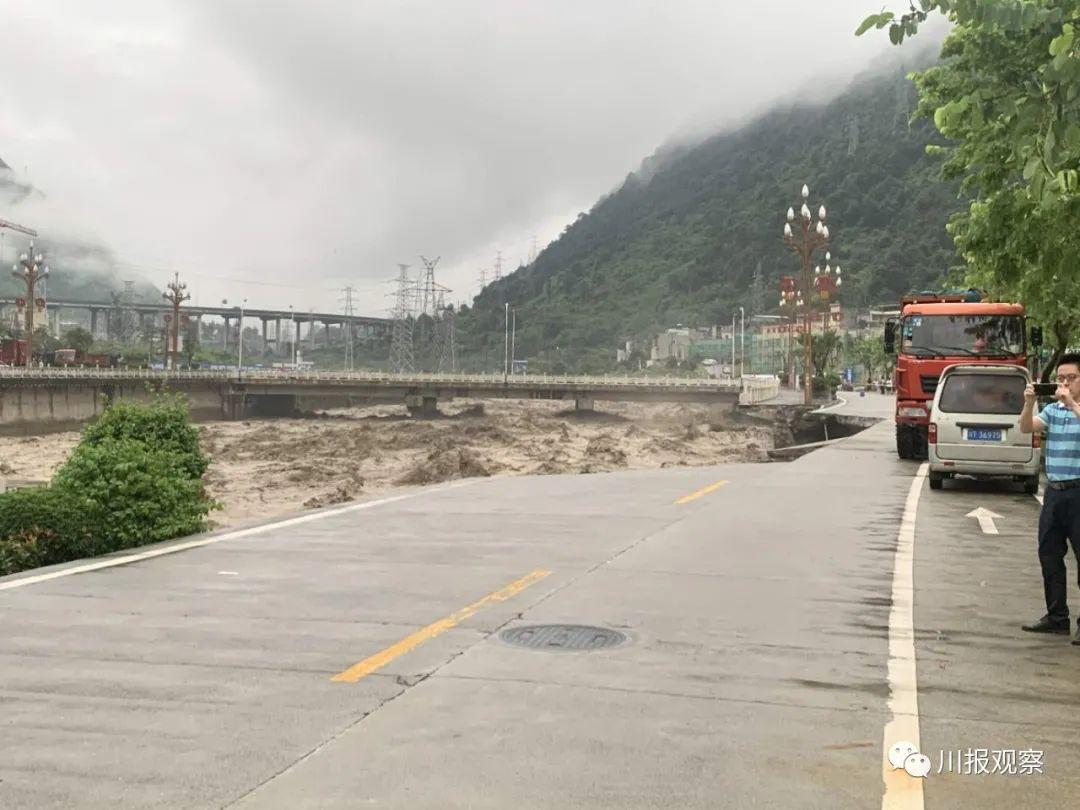 四川暴雨最新消息与小巷深处的独特风味小店故事