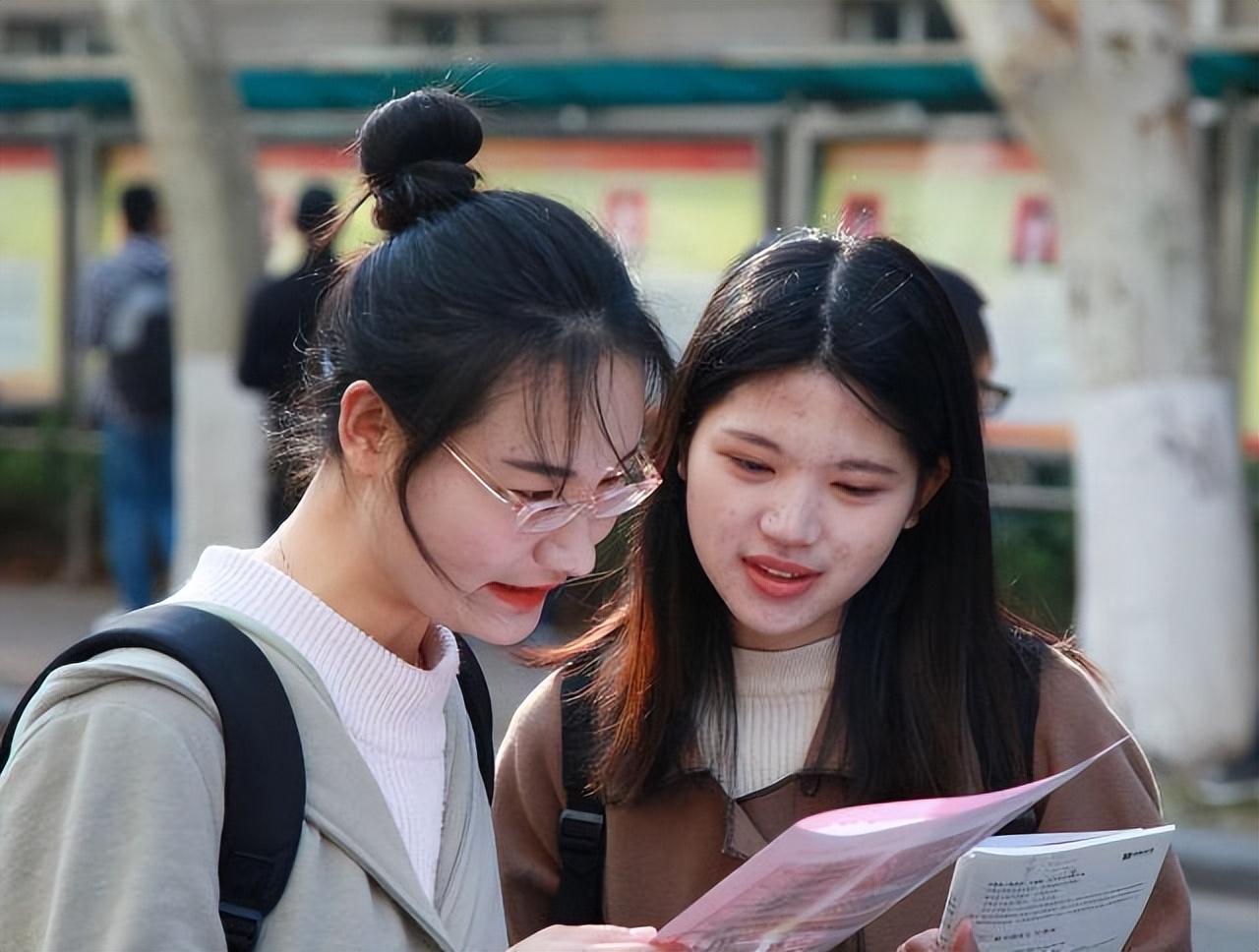 最佳女婿最新篇章的时代解读，背景、事件与地位探讨