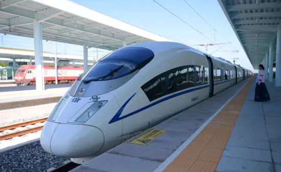 吉林长西铁路最新动态，自然美景探索之旅的鼓舞之旅